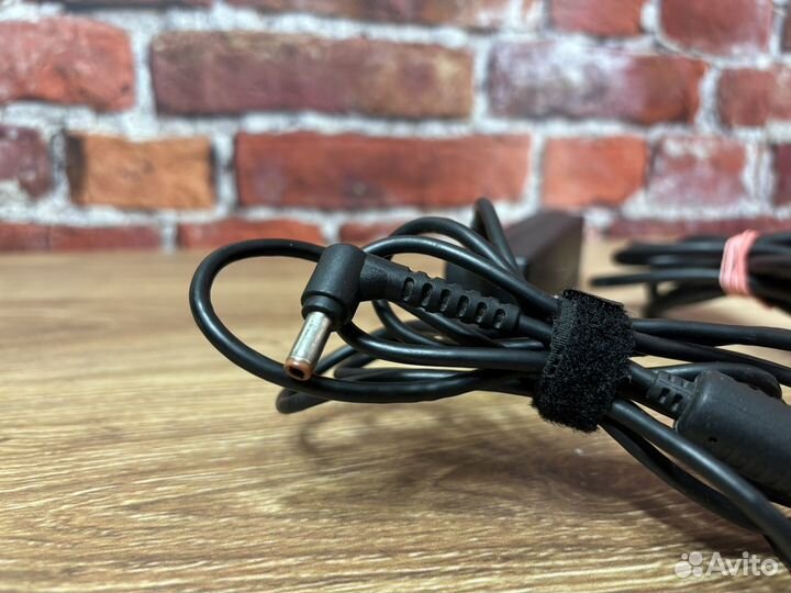 Зарядное устройство для ноутбука Lenovo 90W