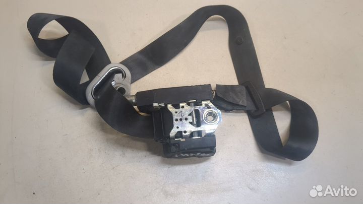 Ремень безопасности Volkswagen Caddy, 2010