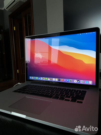 Macbook pro 15 2015 i7 16gb 512gb