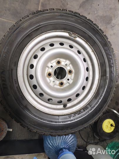 Dunlop SP Winter Ice 01 175/70 R13 82T