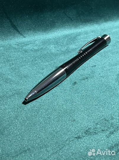 Шариковая ручка Parker Urban Premium