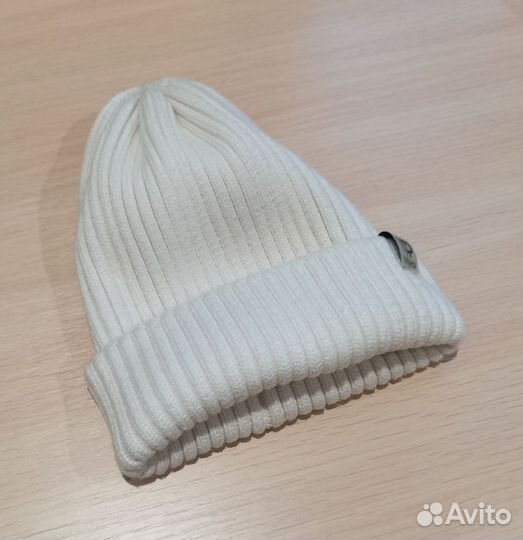 Шапка женская белая бини тыковка