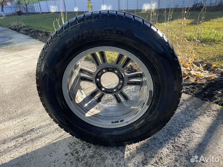 Dunlop winter maxx sj8 265 65 r17