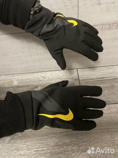 Перчатки nike