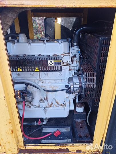 Дизельный генератор в шумозащите, aksa APD-70A