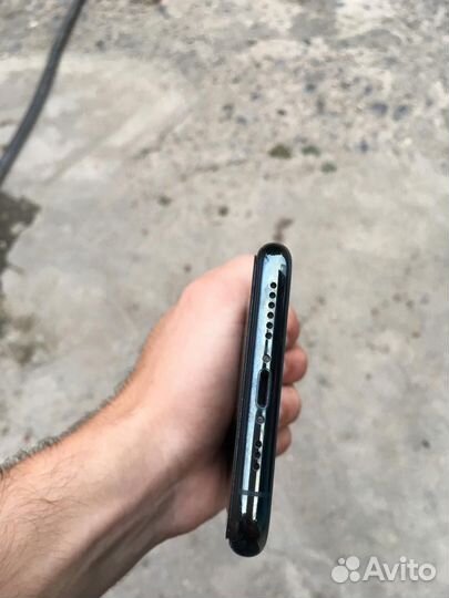 Телефон iPhone11 про