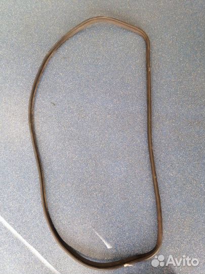 Уплотнитель багажника Toyota Corolla E150