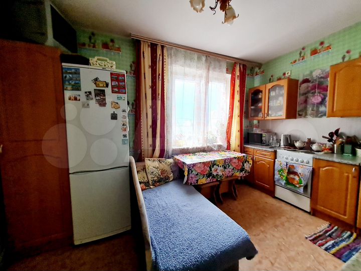 3-к. квартира, 77 м², 9/10 эт.