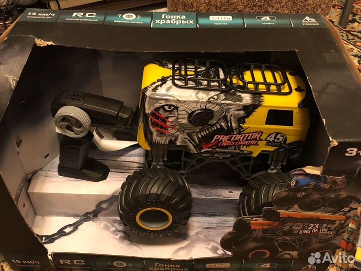 Внедорожник на пульте управления