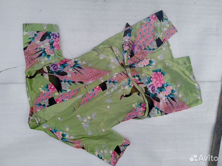 Шелковый халатик 42-44-46, на не высокий рост