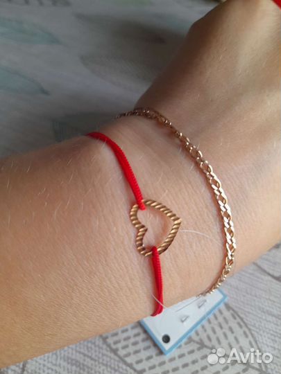Красная нить и сердечко браслет золото