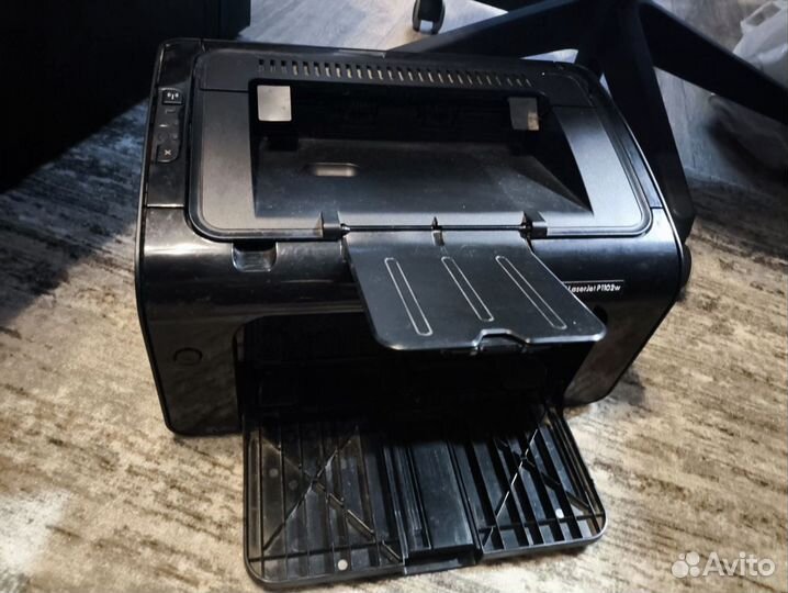 HP LaserJet P1102w - принтер