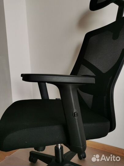 Компьютерное кресло