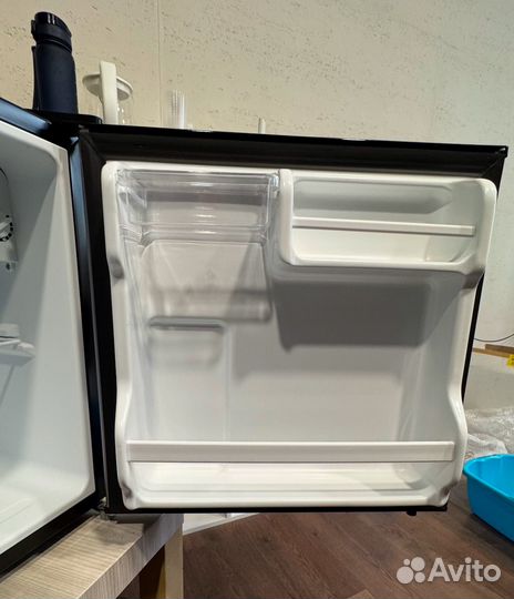 Холодильник маленький
