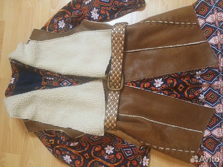 Шикарный жилет Naf Naf на 42-44