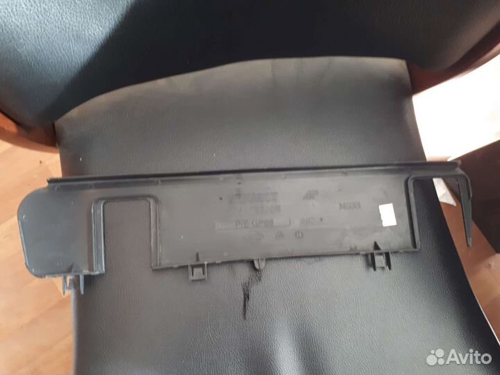 Воздуховод радиатора нижний Nissan Terrano Renault