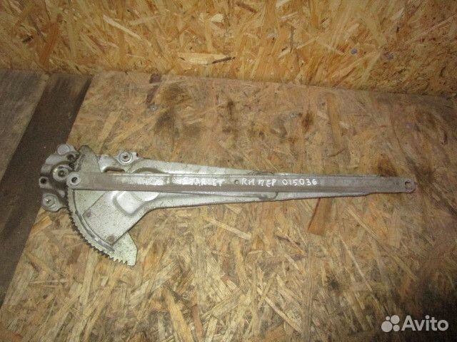 Стеклоподъемник механ. передний правый Toyota Star