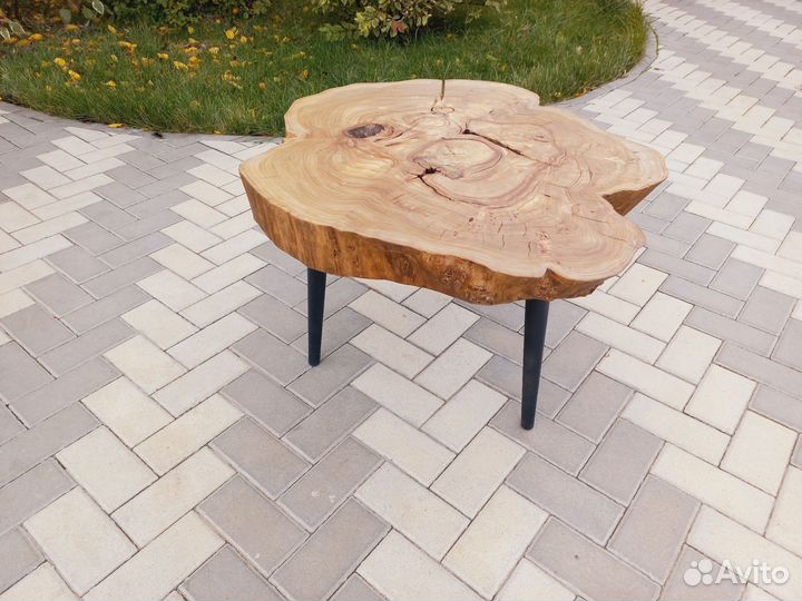 Журнальный стол, стол из карагача, стол тз дерева