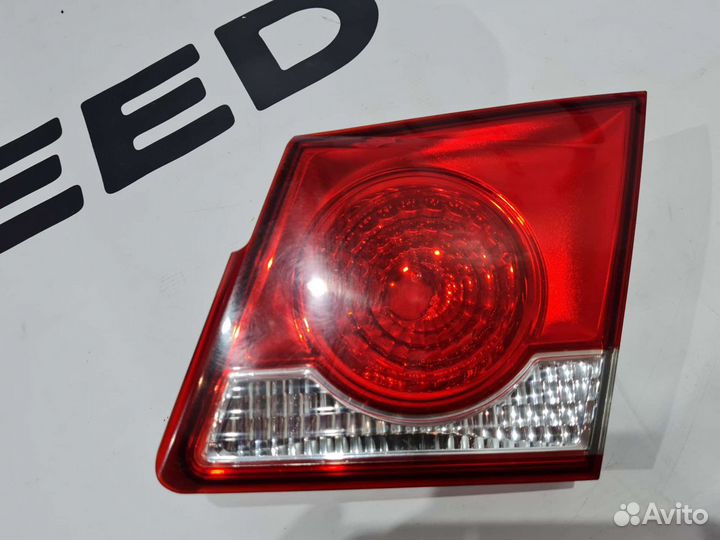 Фонарь в крышку Chevrolet Cruze