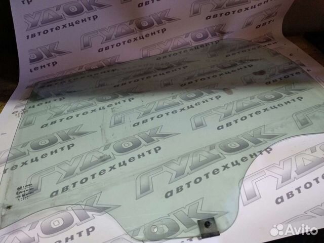 Стекло двери заднее правое largus