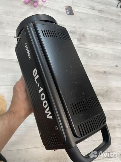Мощный светодиодный осветитель godox SL 100