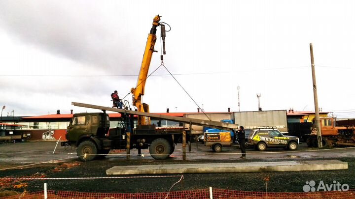 Подключение к электросети. Опоры, счётчики, фонари