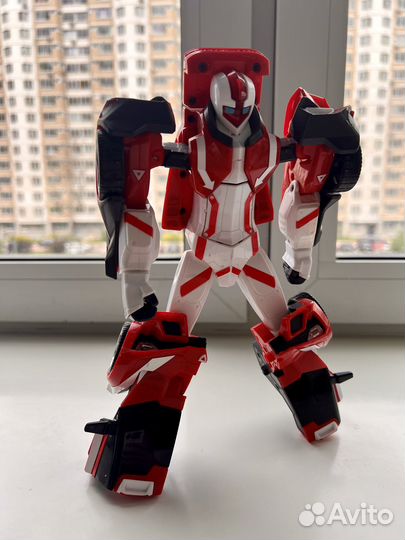 Робот трансформер Alpha