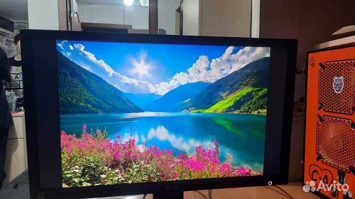 Монитор LG flatron E2411T - BNX. 1920x1080