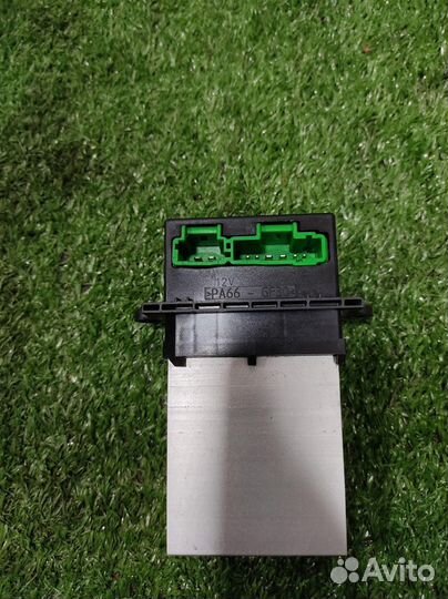 Резистор отопителя Renault Clio 3 2006