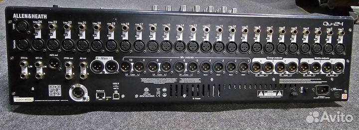 Цифровой микшерный пульт Allen & Heath QU 24