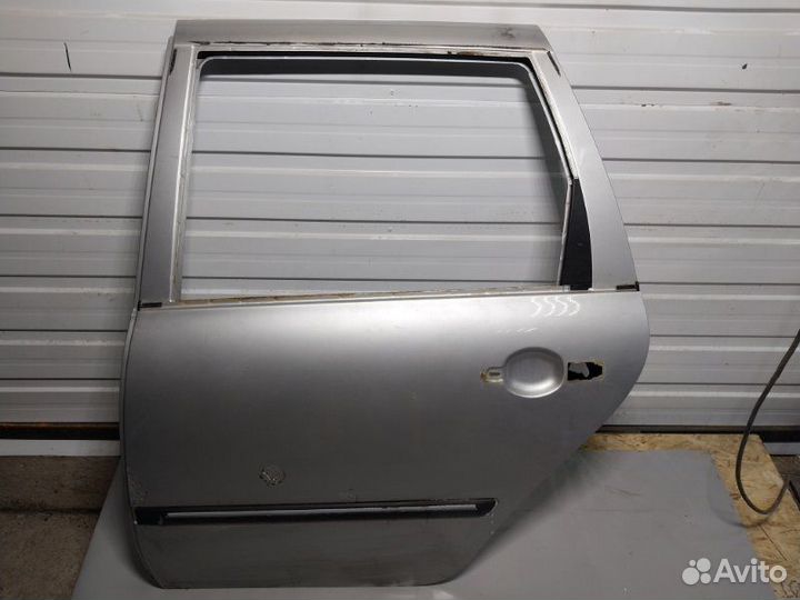 Дверь боковая задняя левая Ваз Калина универсал 8