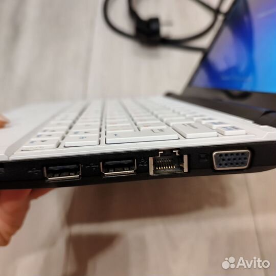 Нетбук DNS бу