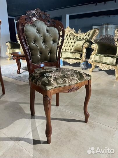 Румынские стулья версаль новые