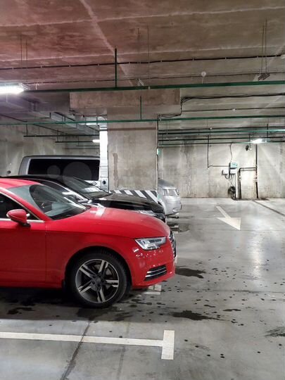 Машиноместо, 13 м²