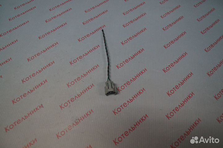 Nissan 16600-5L700 Разьем топливной форсунки