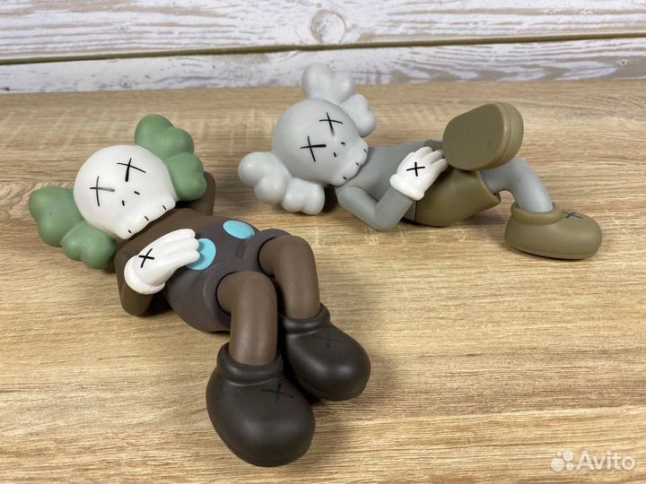 Фигурки kaws коллекционные