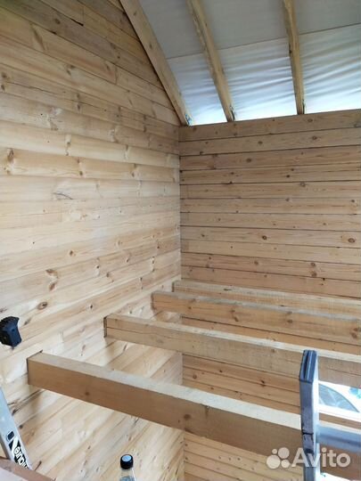 Покраска деревянного дома