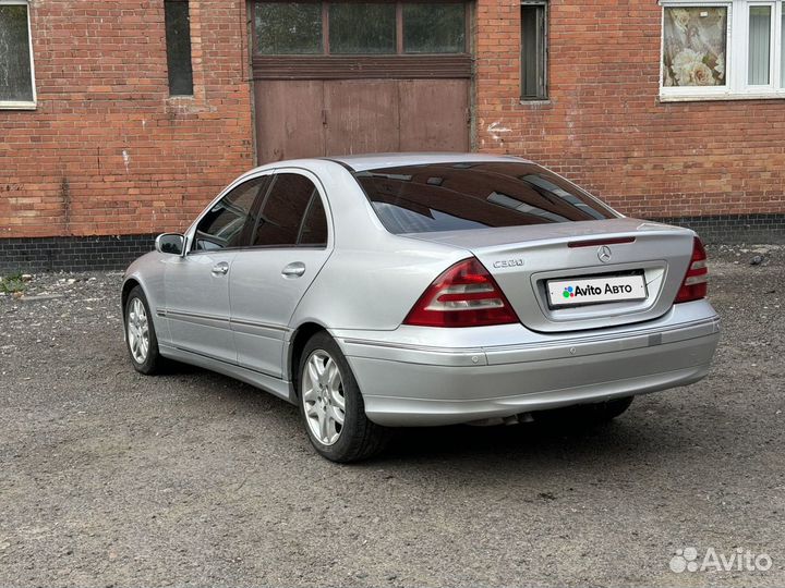 Mercedes-Benz C-класс 2.5 AT, 2006, 245 000 км