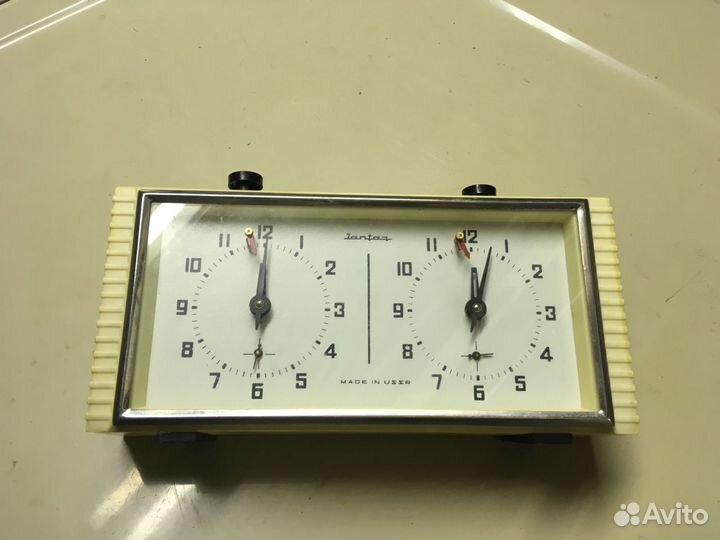 Часы шахматные янтарь СССР механические