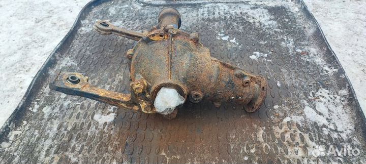 Редуктор передний Toyota Land Cruiser Prado 120