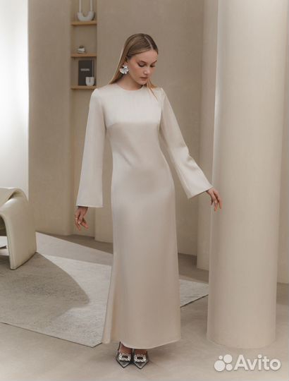 Платье lichi новое m