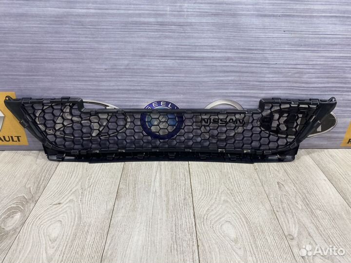 Решетка бампера LADA largus ларгус