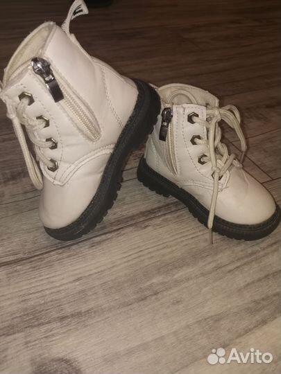 Ботинки и Угги есть сапоги на девочку суперские