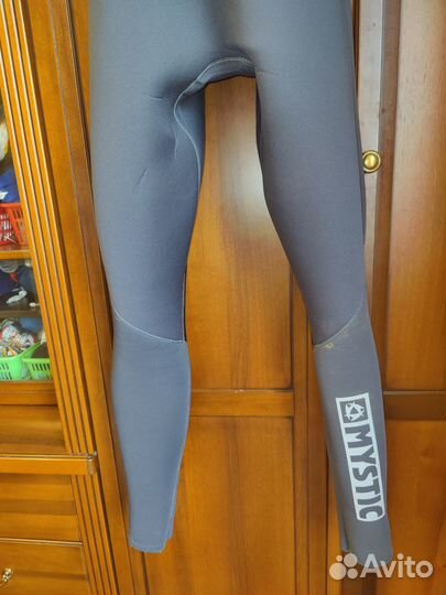 Неопреновый костюм мужской Mystic 5/3mm (разм.М)