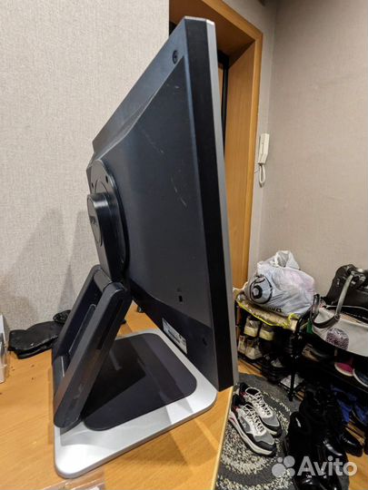 Монитор BenQ Q7T4