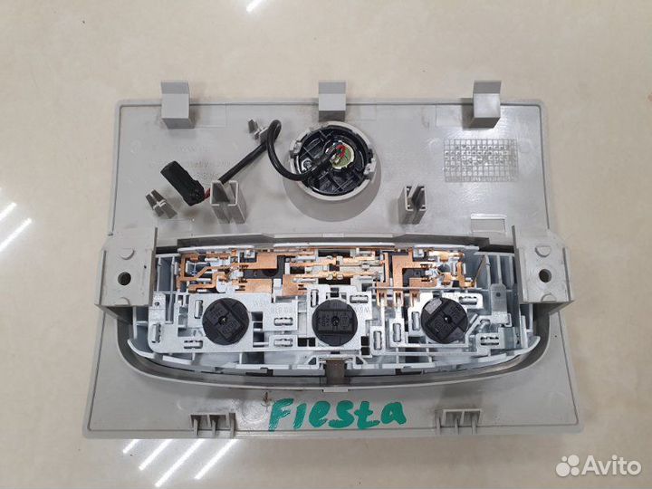 Плафон подсветки салона Ford Fiesta CB1 spja 2009