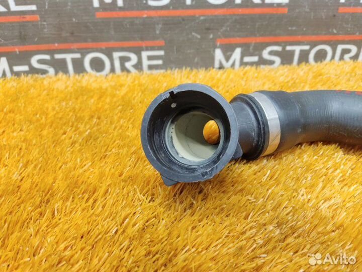 Патрубок радиатора нижний Volkswagen Touareg 7L