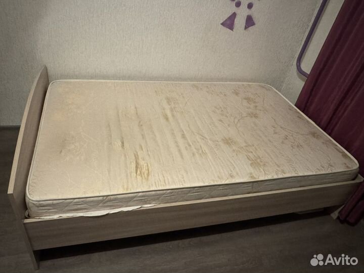 Кровать с матрасом 120х200
