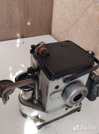 Скорняжная машина бу, в рабочем состоянии