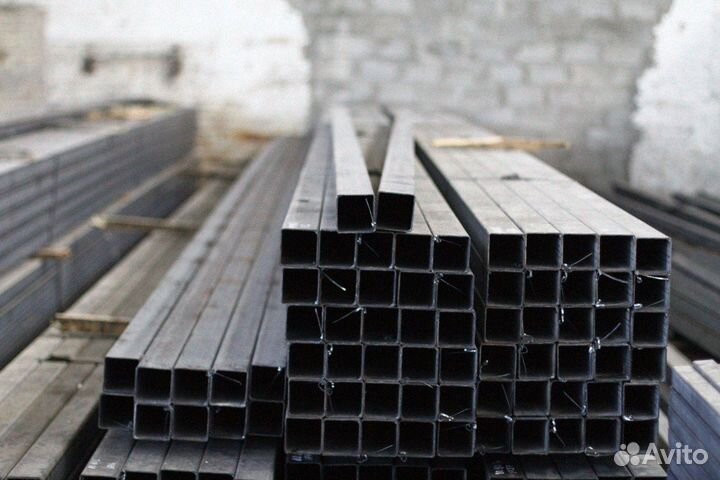 Профильная труба 50х50мм квадратная